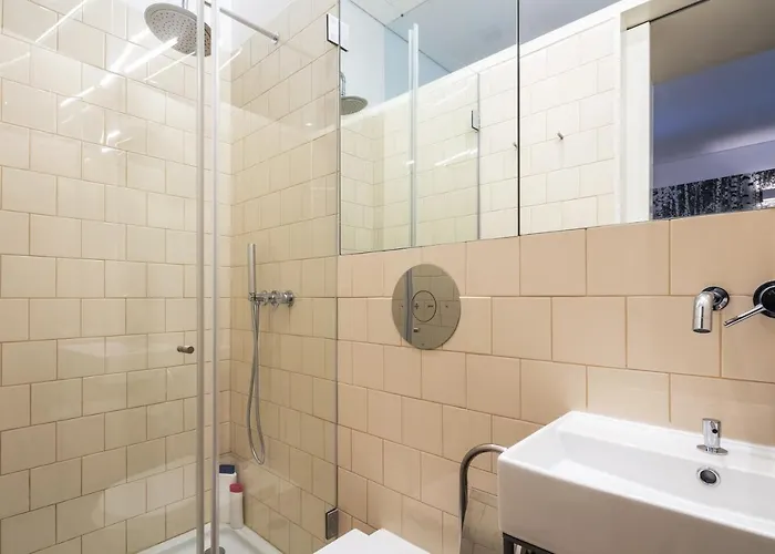 Charming T2 By Indulge Flats *